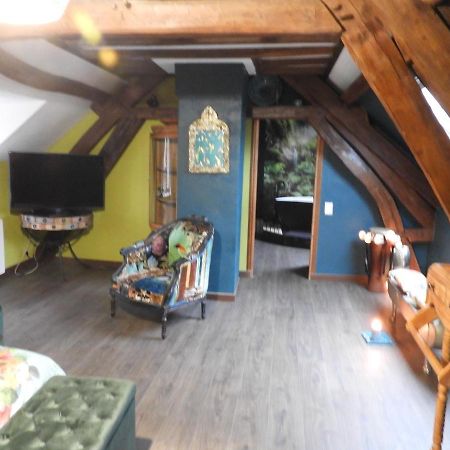 Bed and Breakfast L'Ecrin Du Val De Sambre Maubeuge Exteriér fotografie